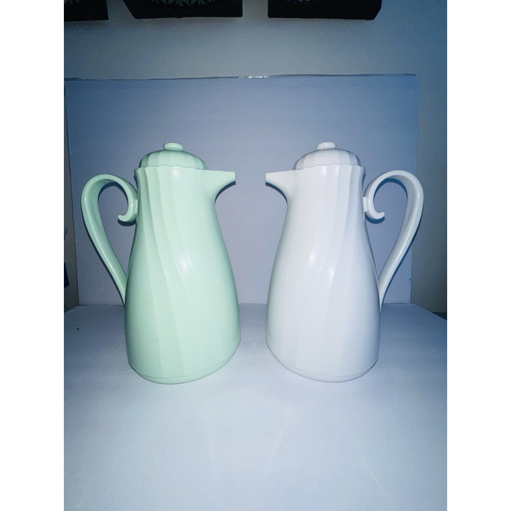 2 Home Beautiful Cafe Insulated Thermal Coffee Carafe Japan White & Mint Green